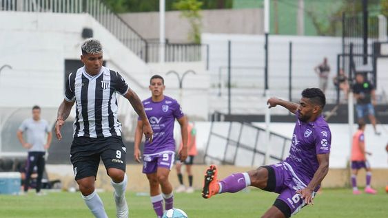 Ramón Lentini el delantero de Gimnasia de Mendoza que vuelve a ser titular.