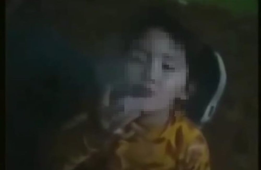 Video: obligó a su hija de 5 años a fumar, la filmó, subió las imágenes a las redes y la detuvieron