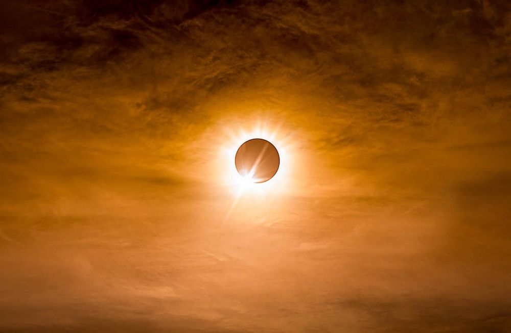 Cómo se verá el eclipse solar, por qué es “anular” y cuál es el mejor sitio y horario para verlo en Mendoza y Argentina. Foto: Imagen ilustrativa