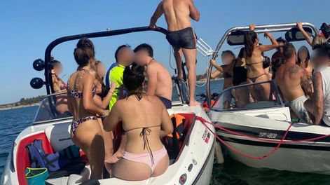 Los Andes | En las redes sociales aparecieron fotos de una fiesta clandestina en El Carrizal donde se ve gente sin tapabocas, sin distanciamiento y con mucha concurrencia.