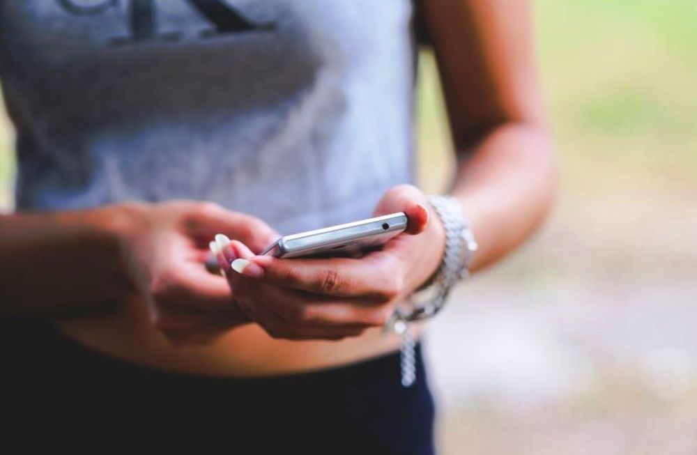 Algunas aplicaciones podrían estar espiándote desde tu celular: conocelas