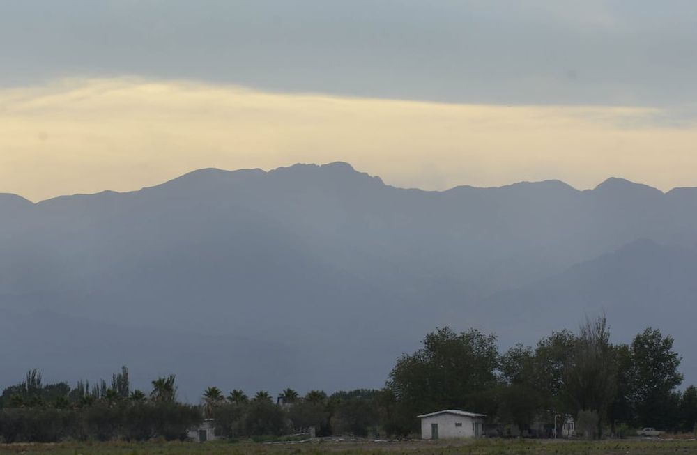 Pronóstico del tiempo: viernes caluroso con Zonda en precordillera