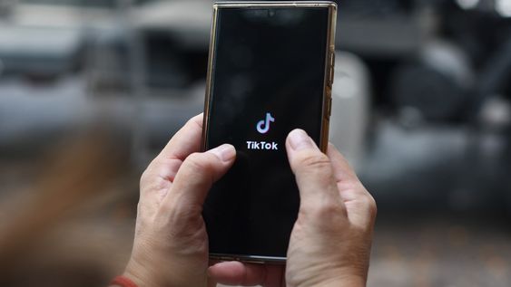 la justicia de mendoza pidio a tiktok cerrar perfiles porque usaron la identidad de un trader mendocino
