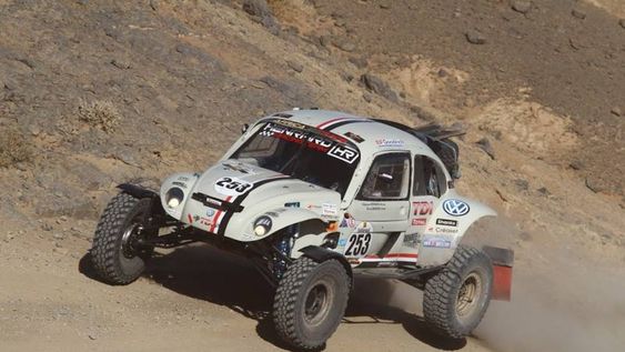 El DunBee, el Escarabajo del Dakar 2015