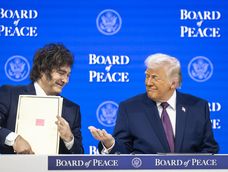 Javier Milei junto a Donald Trump.