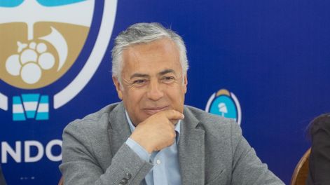 El gobernador Alfredo Cornejo celebró el triunfo del oficialismo en Uspallata y se burló del resultado de Jorge Difonso.&nbsp;