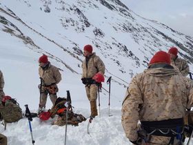 Ocho marines de Estados Unidos entrenan en Tierra del Fuego