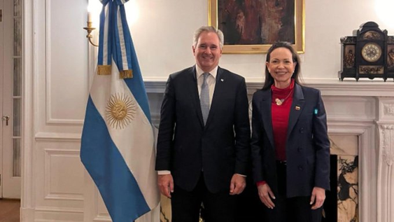 María Corina Machado se reunió con el canciller Pablo Quirno.