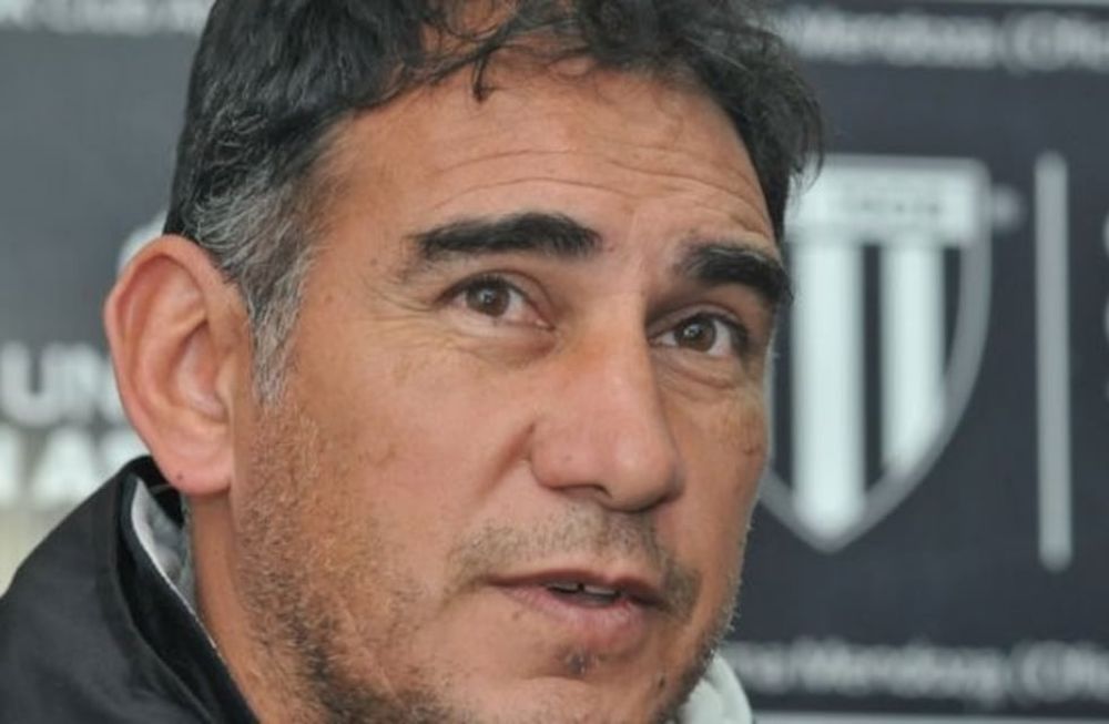 Dario Alaniz, DT que conoce de ascensos a la Primera Nacional, es el nuevo entrenador de Huracán Las Heras