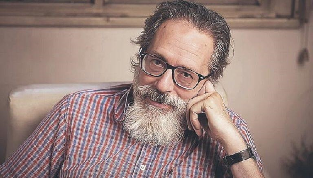 César Tomás Aira González, escritor y traductor argentino considerado uno de los más destacados y prolíferos escritores latinoamericanos y de la Argentina.