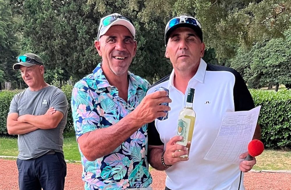 Pablo premia a su hermano Gabriel Cabrerizo. / Gentileza.