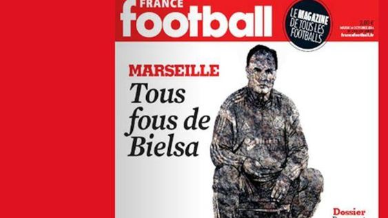 A Bielsa le hicieron un monumento en la revista  France Football