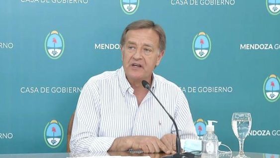 A través del decreto N°395, el Gobernador Rodolfo Suarez establece las medidas que rigen en toda la provincia de Mendoza. Foto: Los Andes