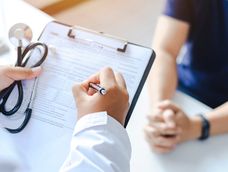 En salud, se advierte un escenario en el que hay un resurgimiento o, en tal caso, un incremento de casos de algunas enfermedades que se consideraban controladas.