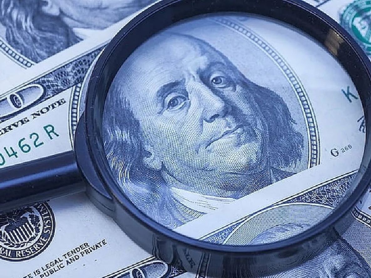 Cae el dólar blue hoy: a cuánto cotiza en el cierre de la semana (Imagen ilustrativa / Web)