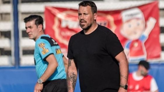 El Ogro Cristian Fabbiani es el entrenador de Deportivo Riestra, que aspira a meterse en puestos de Reducido. (Instagram Cristian Fabbiani).