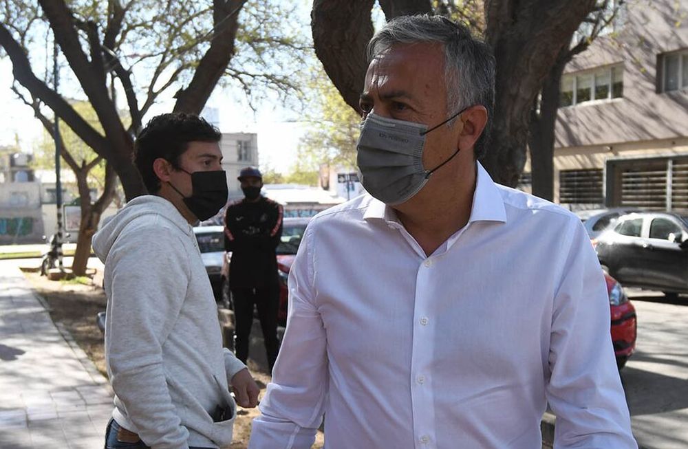 El diputado nacional Alfredo Cornejo, junto a su colega cordobesa Soledad Carrizo presentaron un proyecto de ley para modificar el sistema de elección de fórmulas presidenciales en las PASO.