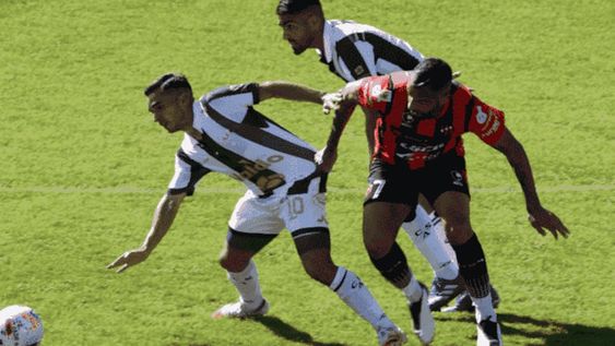 El conjunto de Delfino derrotó a los de Sciacqua por 1-0, con gol de Garay. El Verde tenía una mínima esperanza de clasificar, pero ya será imposible. / Gentileza.