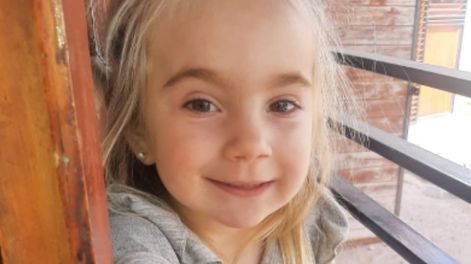 Todo por Juanita: venta de pastas y una colecta  para que la niña mendocina sea operada en España. Foto: Gentileza Ruth Dávila.