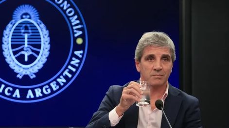 El ministro de Economía, Luis Caputo.