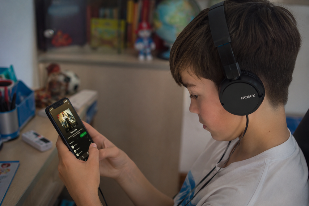 Spotify lanza cuentas gratuitas para niños y con control parental