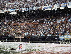 Un partido del Mundial de Fútbol de Argentina en 1978. Un partido del Mundial de Fútbol de Argentina en 1978.