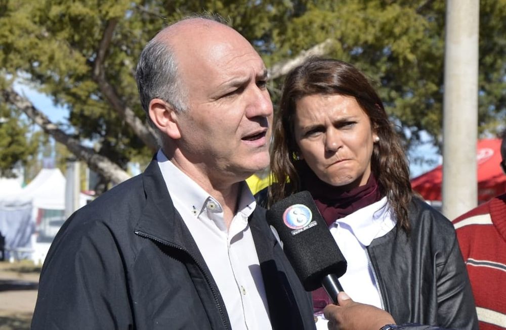 La fórmula de la lista Avanza Mendoza, Guillermo Carmona y Liliana Paponet. Foto: Twitter