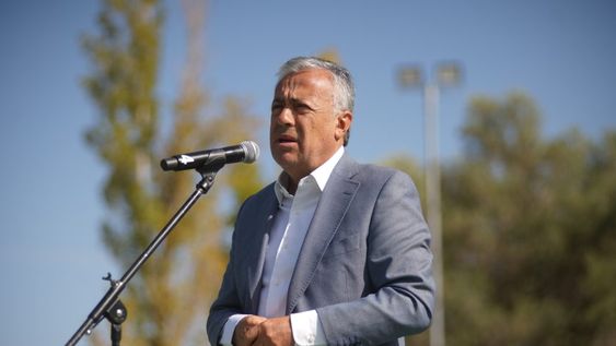 Comienzo de clases: Cornejo destacó el contexto educativo en Mendoza en un país que hace una década no crece