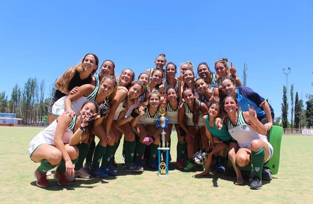 Hockey césped: Maristas se quedó con el oro en el torneo de Clausura de damas mayores