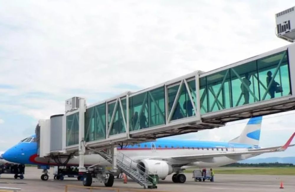 Aerolíneas Argentinas perderá su espacio de privilegio en el aeroparque Jorge Newbery en la Ciudad Autónoma de Buenos Aires.