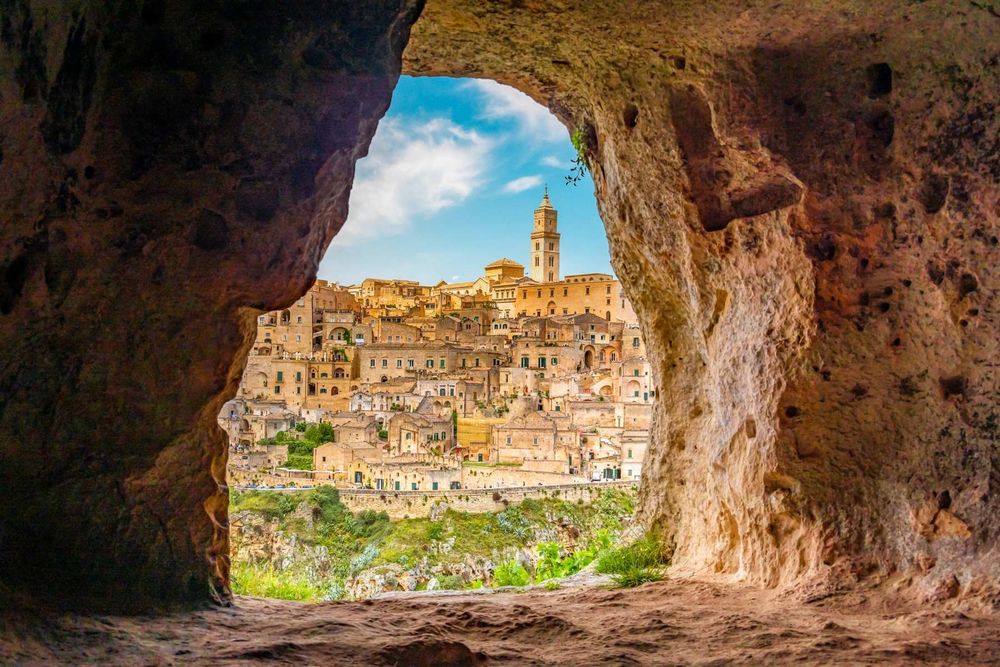 Ni Francia, ni Bélgica la ciudad más de cuento está en Italia, es Patrimonio de la Humanidad y está excavada en cuevas milenarias (1)