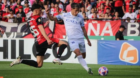 Los Andes | Matías Ramírez entró en el complemento y le cambió la cara al ataque de Godoy Cruz en Rosario: hizo el gol de la victoria. (Prensa Liga Profesional)