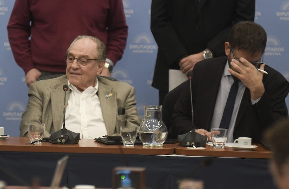 La prórroga de impuestos recibió dictamen en la Comisión de Presupuesto de Diputados, que preside Carlos Heller (Archivo)