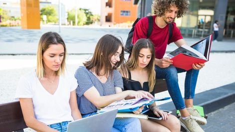 El desafío de repensar la educación y motivar a los jóvenes a unirse a la universidad.&nbsp;