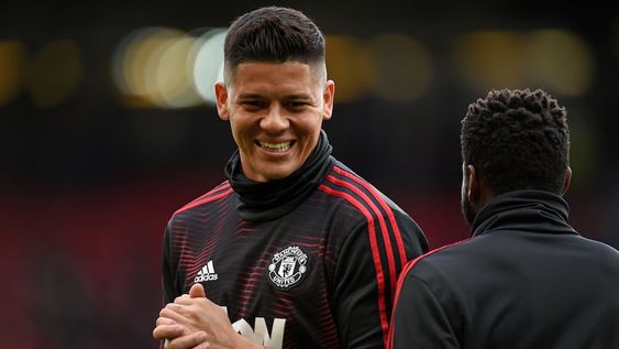 Marcos Rojo tiene que viajar a Inglaterra y por ahora, su etapa en Estudiantes es incierta. / Gentileza.