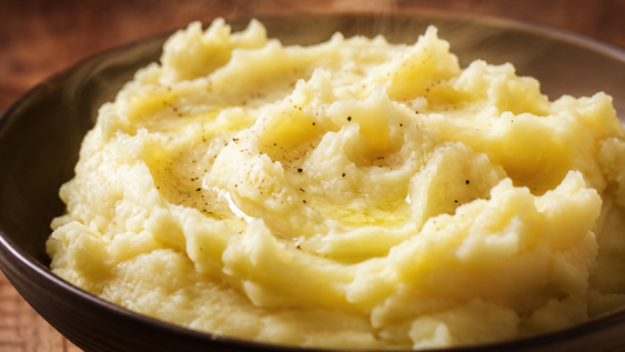 cremoso, suave y sencillo de hacer: la receta de chefs profesionales para que el pure de papas quede perfecto