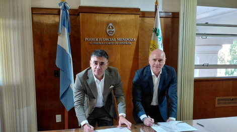 Acuerdo entre Guaymallén y la Suprema Corte para recuperar datos y servicios tras el grave incendio en el municipio