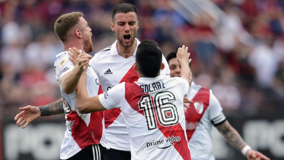 River le ganó a San Lorenzo y no se baja de la pelea por la Liga ...