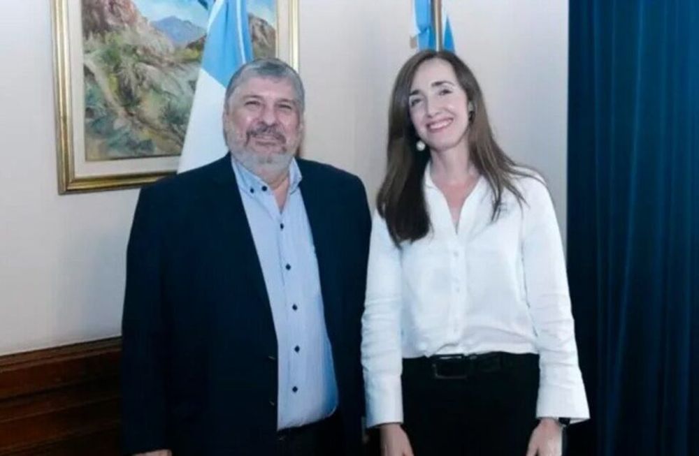 La vicepresidenta Victoria Villarruel en una reunión con el jefe del interbloque Unión por la Patria, José Mayans (Foto: Prensa Unión por la Patria)