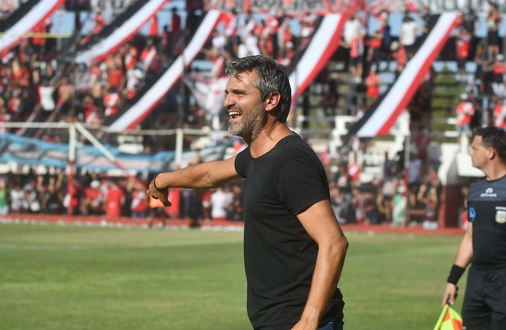 Fútbol Primera Nacional, Deportivo Maipú vs. Tristán Suarez en el estadio de Maipú.Juan Manuel Sara D.T. de MaipúFoto: José Gutierrez / Los Andes