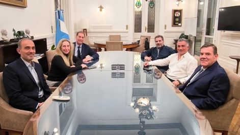 Karina Milei se reunió con dirigentes del PRO para avanzar con las negociaciones por las elecciones en PBA.