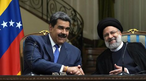 Nicolás Maduro y Ebrahim Raisi, presidentes de Venezuela e Irán respectivamente, durante la última visita del líder iraní en 2022.