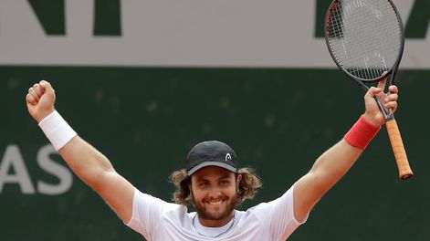 Roland Garros: Trungelliti, tras un viaje de diez horas en auto, jugó y ganó en París