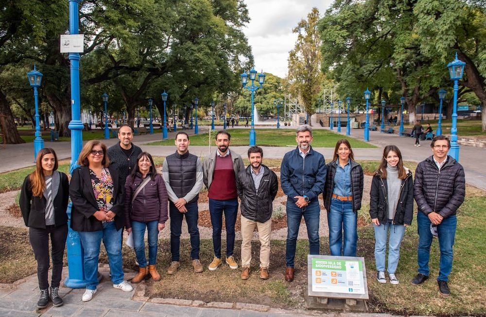 La Ciudad de Mendoza lanzó su programa “Islas de Biodiversidad”