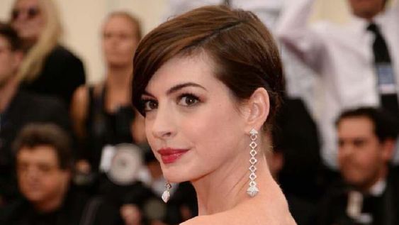 Anne Hathaway no saludó a un argentino por miedo al ébola