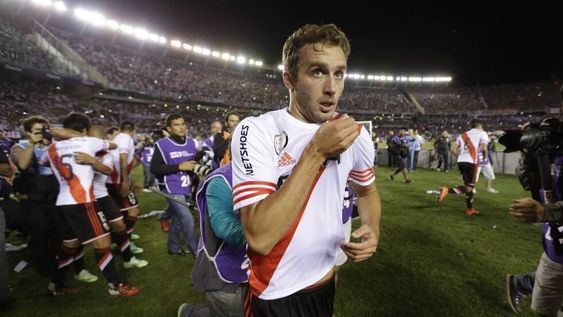 Pezzella: Esta felicidad por hacer el gol del triunfo no se compara con nada