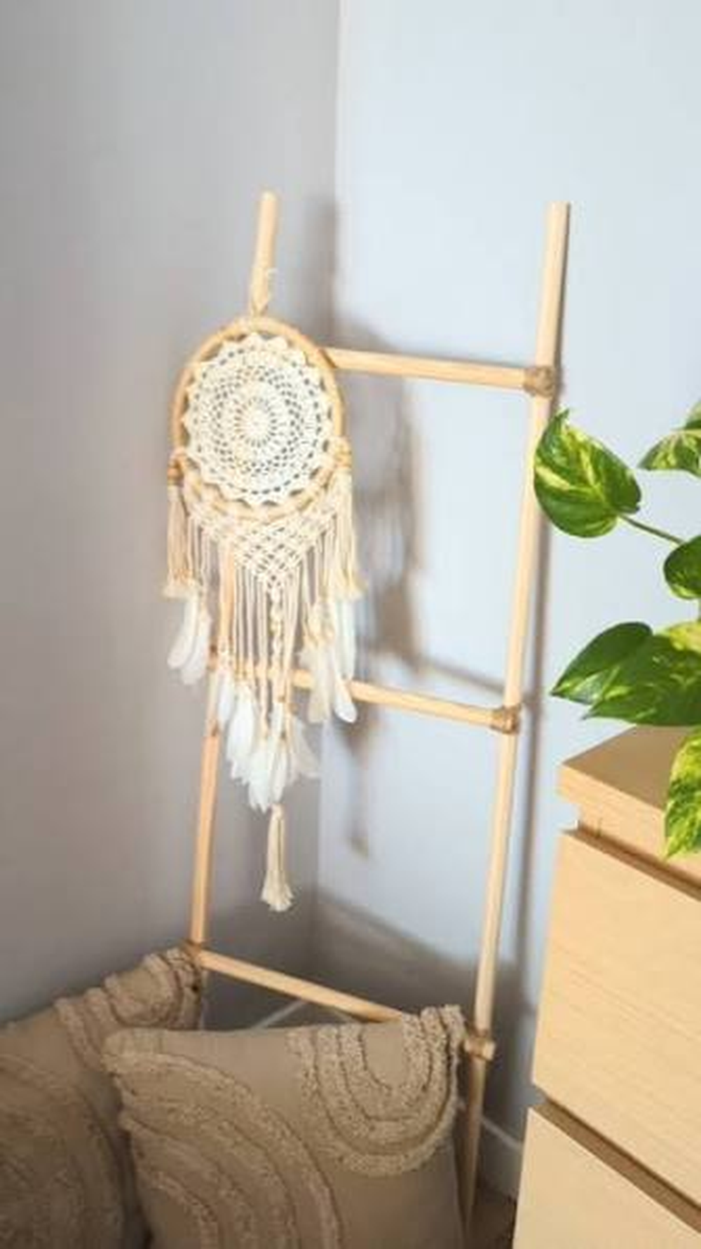 Escalera decorativa para toallas o mantas con palos de escoba