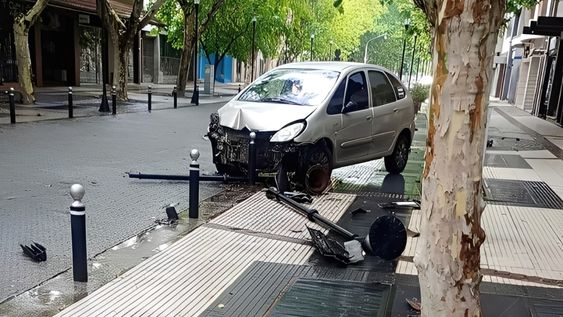 Conductor deberá pagar más de 8 millones por destrozar luminarias&nbsp;