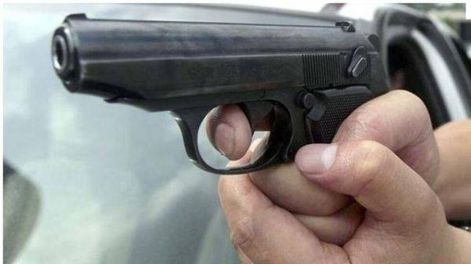 Los Andes | Una adolescente le quitó el arma a un ladrón que la qusio asaltar en el centro de Rivadavia