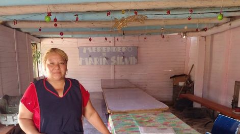 Los Andes | La gestora del Merendero María Silvia, en Phillips (Junín) e impulsora de la campaña Mochilas Solidarias.